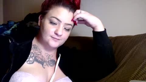 fallen_jezabel online show from 12, 1, 2025