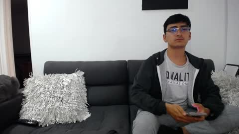 FallGays online show from 4, 1, 2025