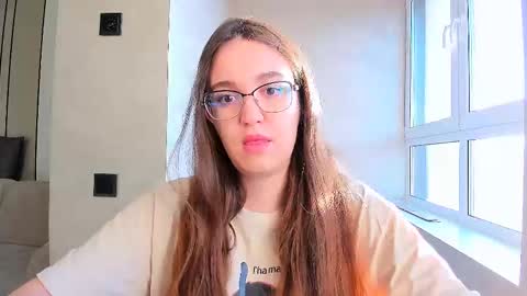 Snapshot of fancy_bunny chatting on 12, 2, 2025 fancy bunny online show from 12, 2, 2025