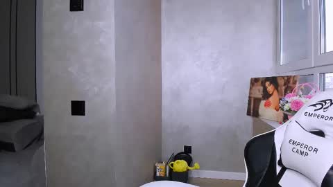 fancy bunny online show from 18, 12, 2025