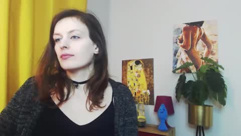 Nadine online show from 5, 2, 2025