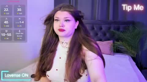 Snapshot of fanfik_ chatting on 22, 6, 2026 Elena online show from 22, 6, 2026