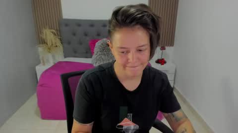 FANNY online show from 6, 7, 2026