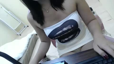 Snapshot of fantasex09 chatting on 11, 4, 2026 fantasex09 online show from 11, 4, 2026