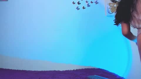 Snapshot of fantastic_asians2 chatting on 19, 9, 2025 Ale online show from 19, 9, 2025