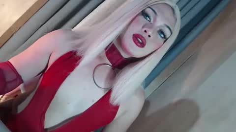 DANIELLA - DONT FORGET TO GIVE ME A THUMBSU UP online show from 16, 1, 2026