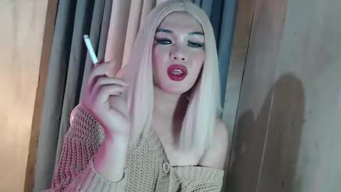 DANIELLA - DONT FORGET TO GIVE ME A THUMBSU UP online show from 29, 4, 2026