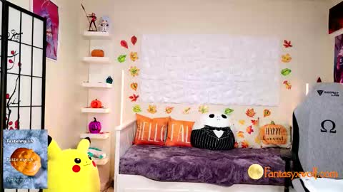 Snapshot of fantasyxwolf chatting on 15, 10, 2025 River online show from 15, 10, 2025