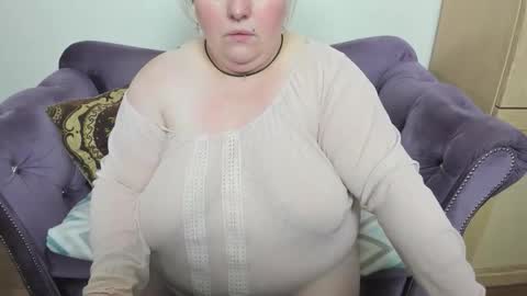 fashiona online show from 5, 10, 2025