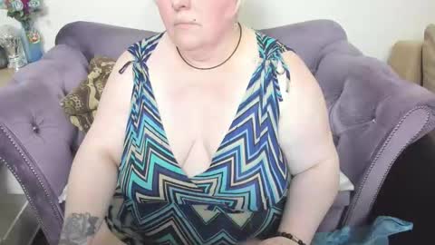 fashiona online show from 2, 2, 2026