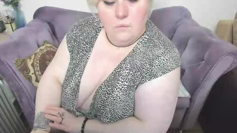 fashiona online show from 28, 4, 2026