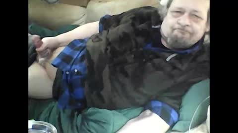 HoneyCumJuice4U online show from 28, 4, 2026