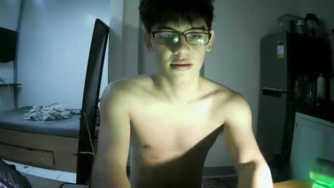 fastfucker_22 online show from 19, 3, 2026