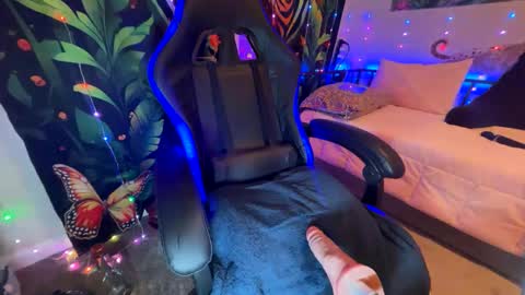 Sarah online show from 5, 3, 2025