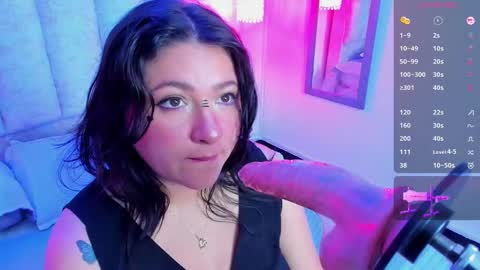     online show from 15, 9, 2025