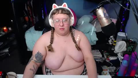 FatVeronica online show from 2, 3, 2025