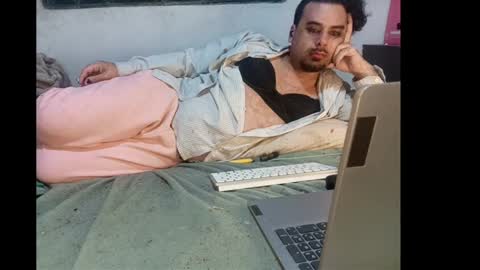 Faux Feitico online show from 3, 5, 2026
