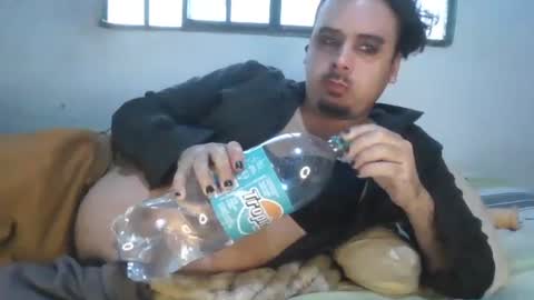 Faux Feitico online show from 12, 5, 2026