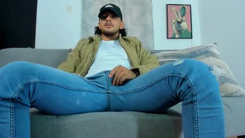 Snapshot of favid95 chatting on 16, 2, 2026 favid95 online show from 16, 2, 2026