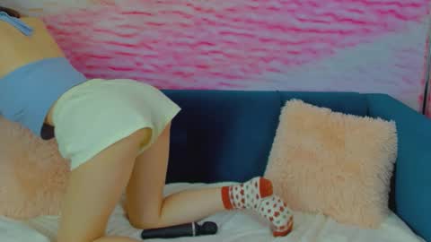 Faye online show from 25, 11, 2025