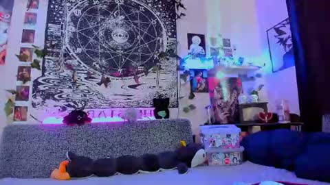 Diva online show from 13, 7, 2026