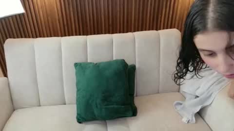 Feelena online show from 13, 3, 2026