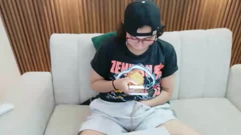 Snapshot of feelina_firesoul chatting on 11, 6, 2026 Feelena online show from 11, 6, 2026