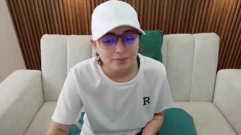 Feelena online show from 24, 6, 2026