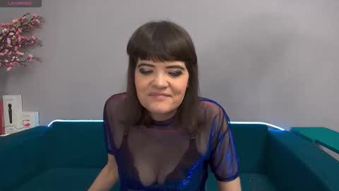 Laura online show from 2, 10, 2025