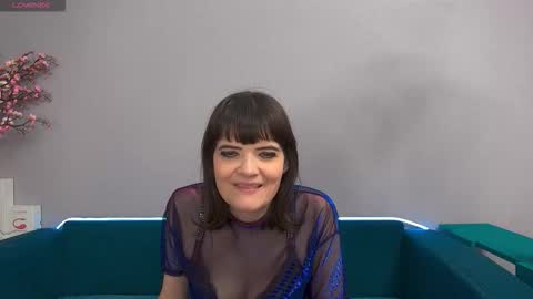 Laura online show from 5, 10, 2025