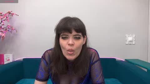 Snapshot of feelsgoodwoman chatting on 3, 5, 2026 Laura online show from 3, 5, 2026