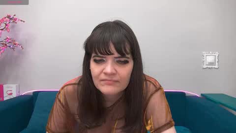 Snapshot of feelsgoodwoman chatting on 10, 5, 2026 Laura online show from 10, 5, 2026