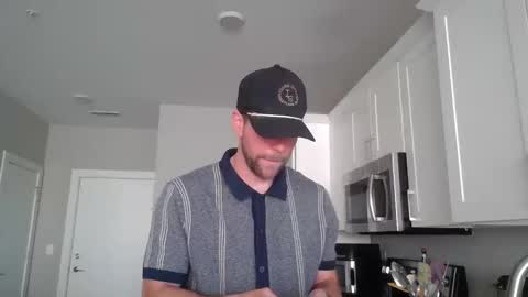 Snapshot of feetlovergh2 chatting on 15, 5, 2026 Ethan Slayher online show from 15, 5, 2026