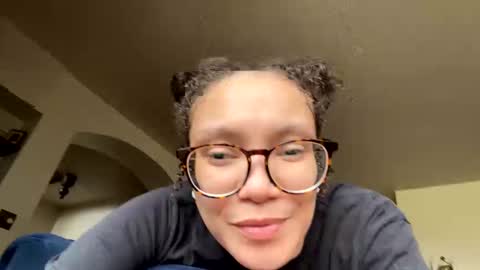 Soley online show from 3, 2, 2025