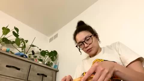 Soley online show from 24, 2, 2025