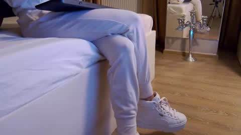 FeetVibe online show from 12, 11, 2025