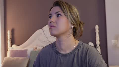 FeliciaKrige online show from 22, 1, 2025