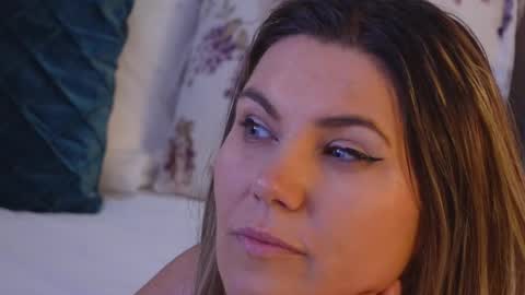 FeliciaKrige online show from 28, 2, 2025