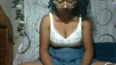 felicie515247 online show from 13, 3, 2026