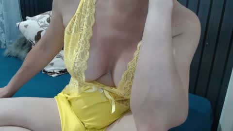 Snapshot of felina_hot chatting on 5, 1, 2025 Felina Hot online show from 5, 1, 2025