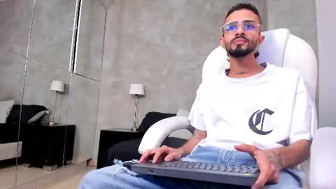 Felipe online show from 20, 7, 2026