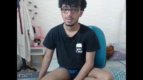 Snapshot of felipecams chatting on 12, 9, 2025 andres felipe benitez online show from 12, 9, 2025