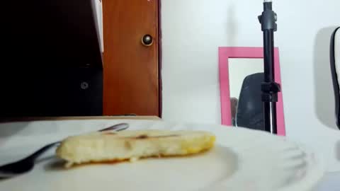 Snapshot of felipecams chatting on 27, 11, 2025 andres felipe benitez online show from 27, 11, 2025