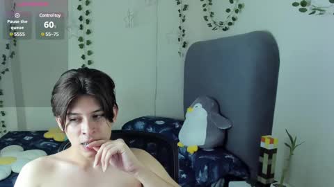 Snapshot of felix_leex chatting on 12, 1, 2025 Felix leex online show from 12, 1, 2025