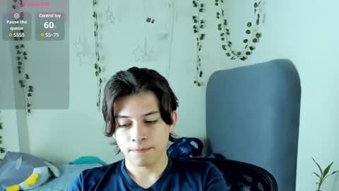 Snapshot of felix_leex chatting on 1, 3, 2025 Felix leex online show from 1, 3, 2025