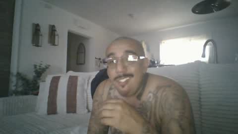 felixrlarios25 online show from 3, 8, 2026