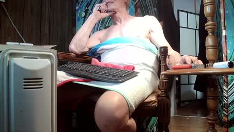 hungnsexy  online show from 5, 2, 2025