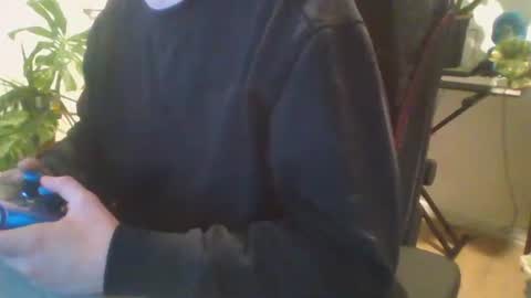 Snapshot of fem_alice_louis_dom chatting on 29, 10, 2025 fem_alice_louis_dom online show from 29, 10, 2025