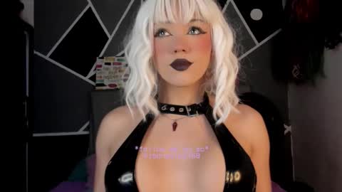 fem_boy6 online show from 26, 11, 2025