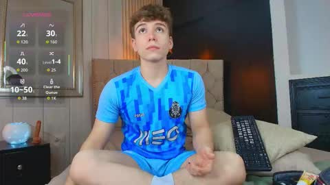 Femboy Max online show from 13, 9, 2025